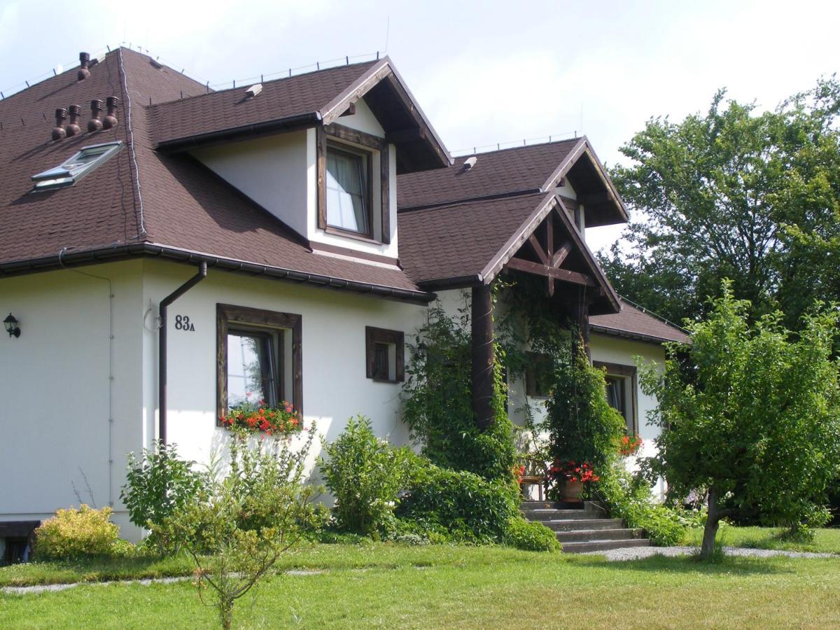 Dworek Lachowicze Grzegorzewice Exterior foto